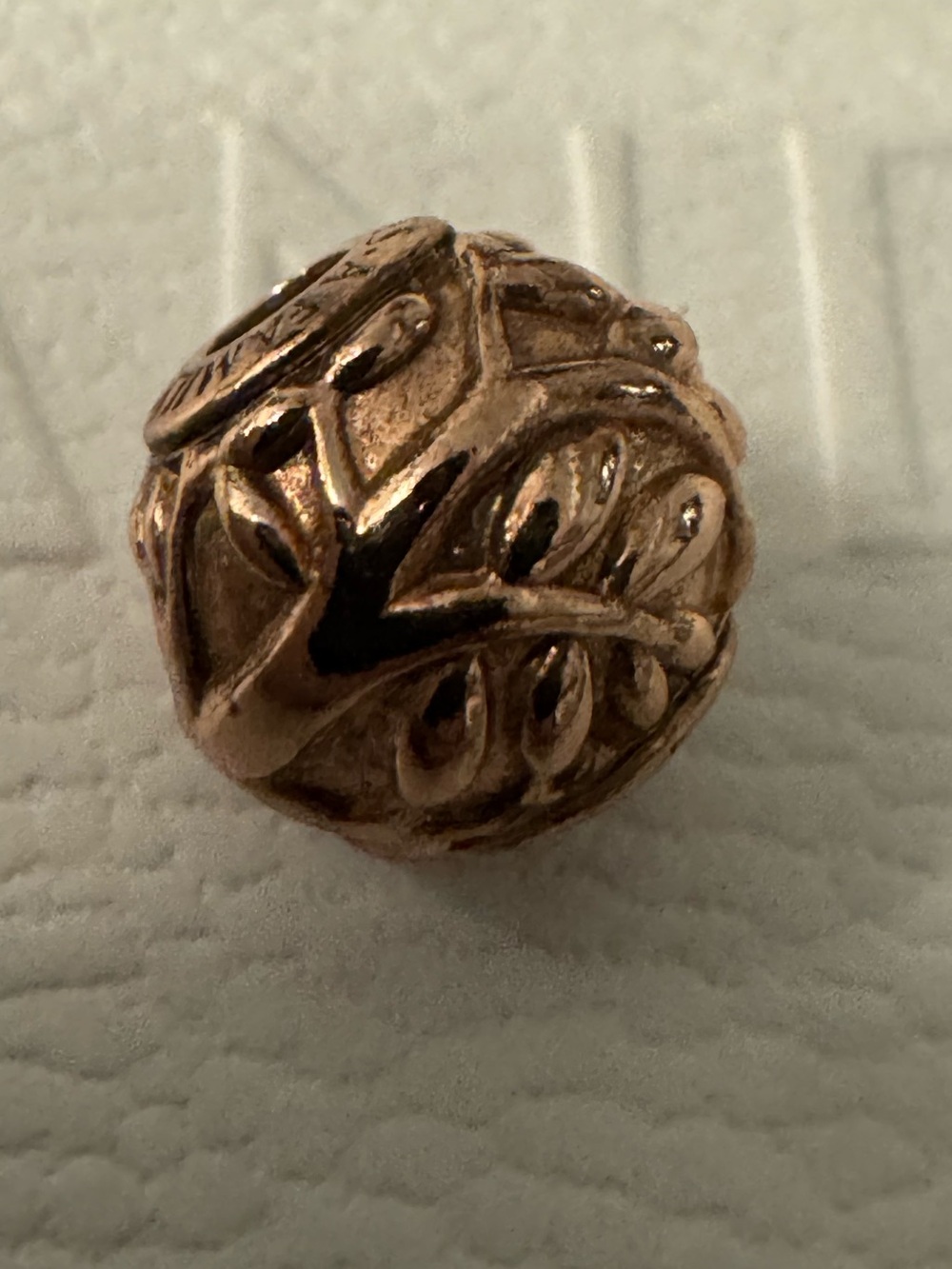 Authentic Pandora Rose ESSENCE “Love Makes a Family” Charm, style #787278.